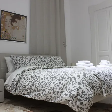 A Casa Di Paola Bed & Breakfast 3*