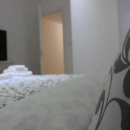 A Casa Di Paola Bed & Breakfast 3*