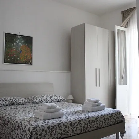 A Casa Di Paola Bed & Breakfast 3*